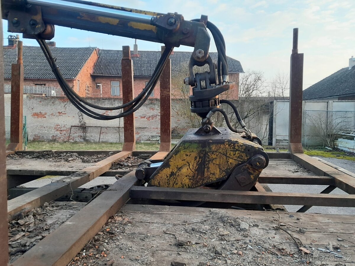 Vyvážečka Praga V3S do lesa s Hydr.rukou - 11