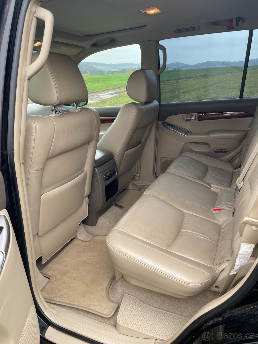 Toyota Land Cruiser 120 - 11