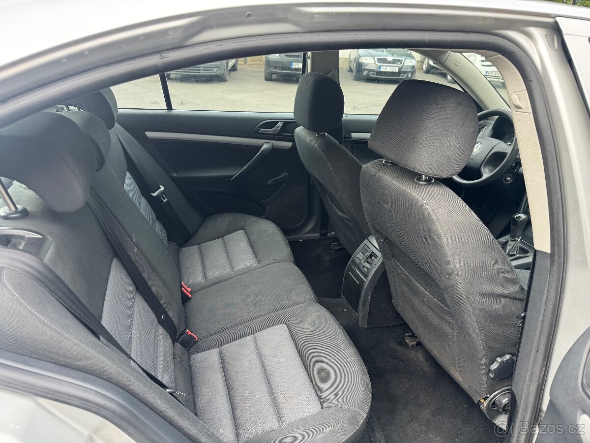 Škoda Octavia II 1.6 MPi MODEL 2007 MOŽNO NA SPLÁTKY - 11