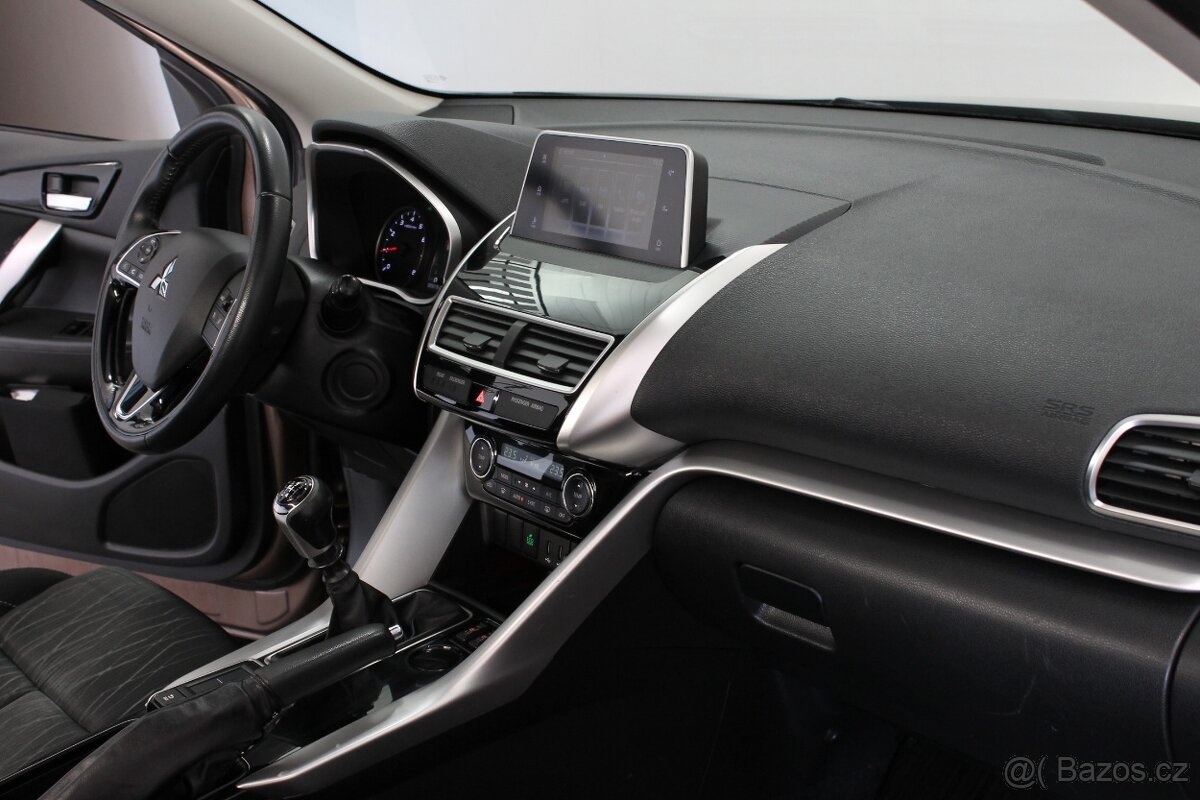 Mitsubishi Eclipse Cross, 1.5T-MiVEC 120kW PLUS, TAŽNÉ - 11