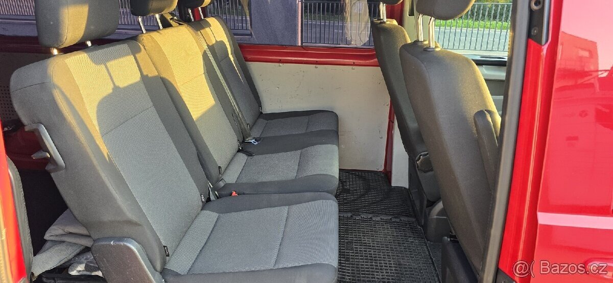 VW Transporter T6 long 2.0TDI 103kw bez AD-blue rok-2015 - 11