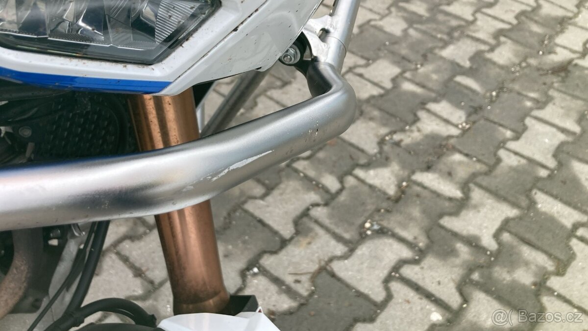 Honda CRF Africa Twin 1100 - 11