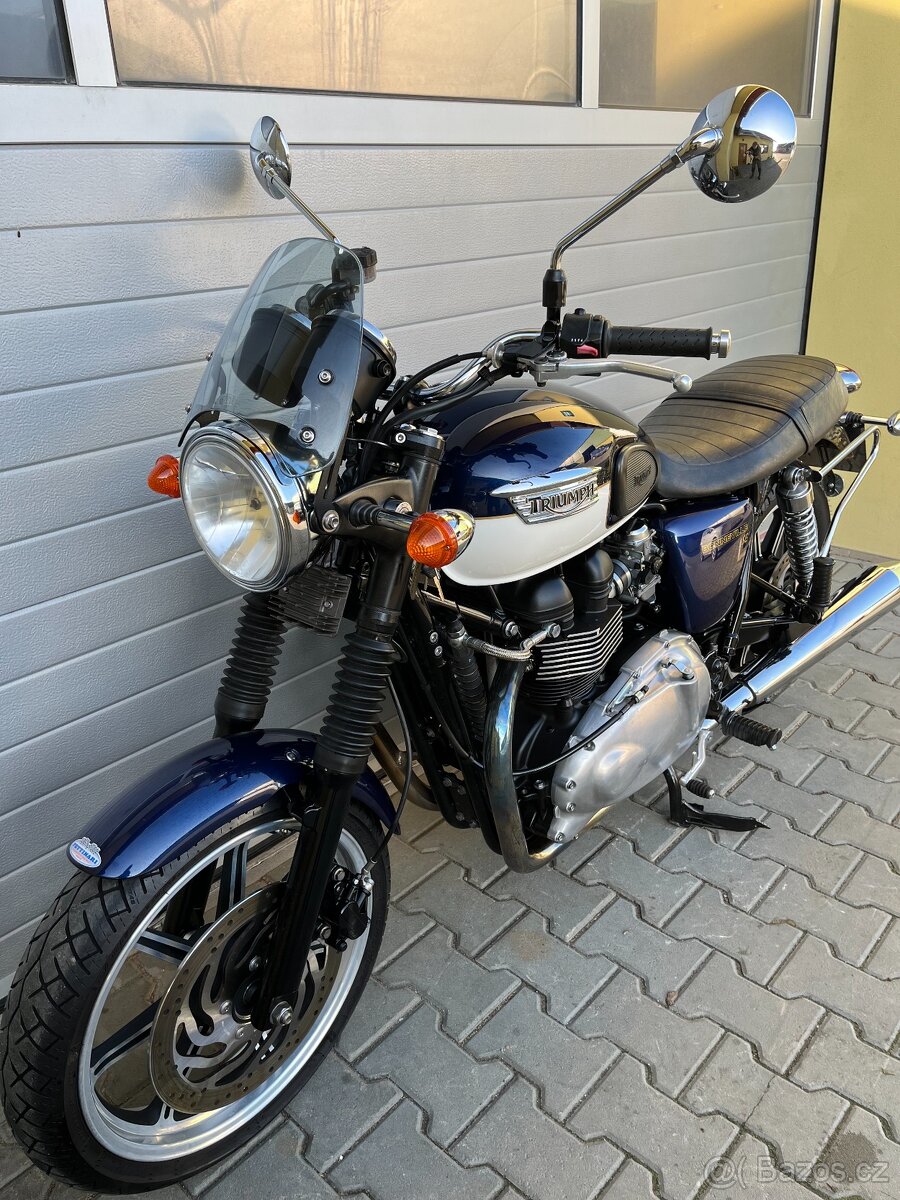 Triumph Bonneville SE - 11