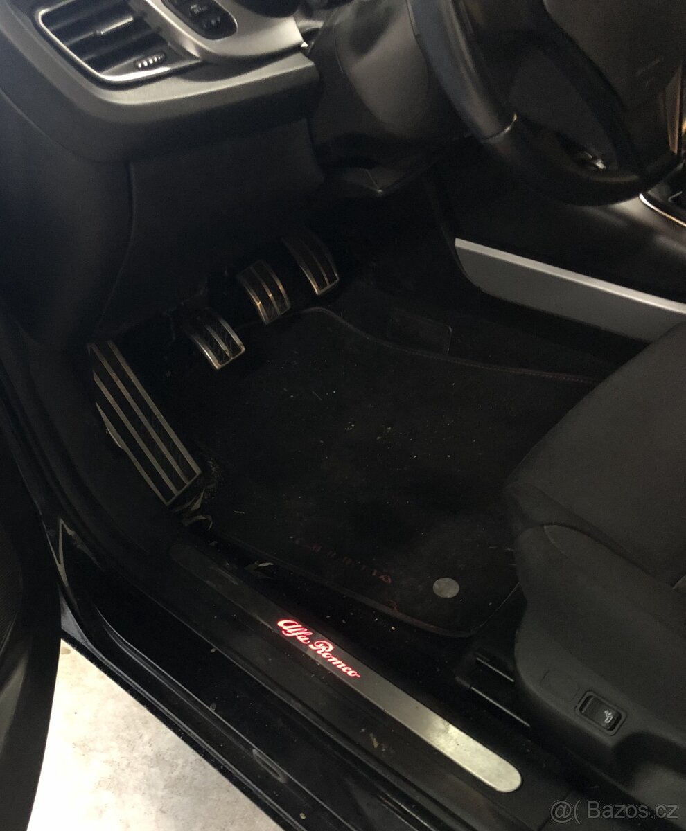 Alfa Romeo Giulietta, 1.4 Turbo - 11