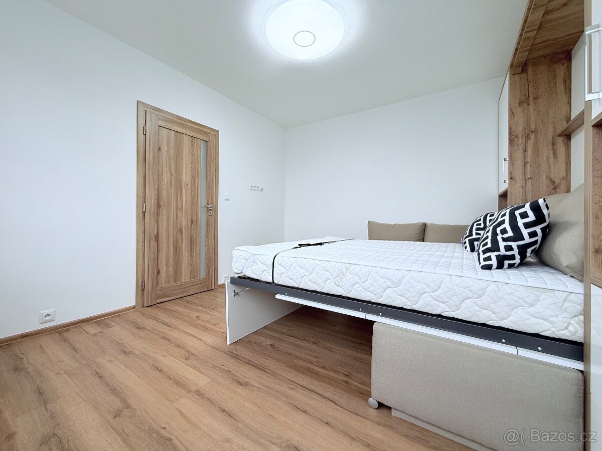 Prodej bytu 1+1, Karviná-Mizerov - 11