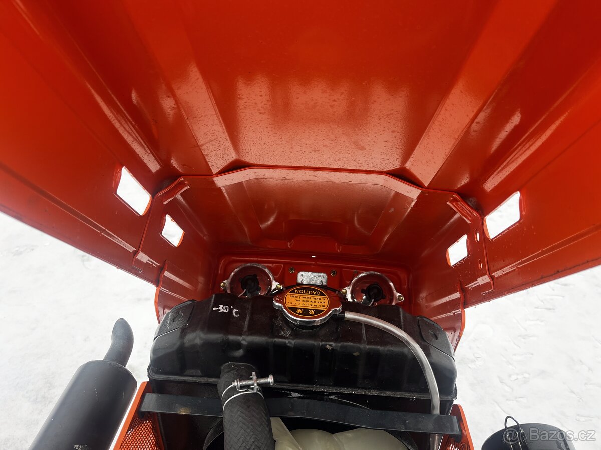 malotraktor Kubota B6001 3válec 4x4 REPAS - 11