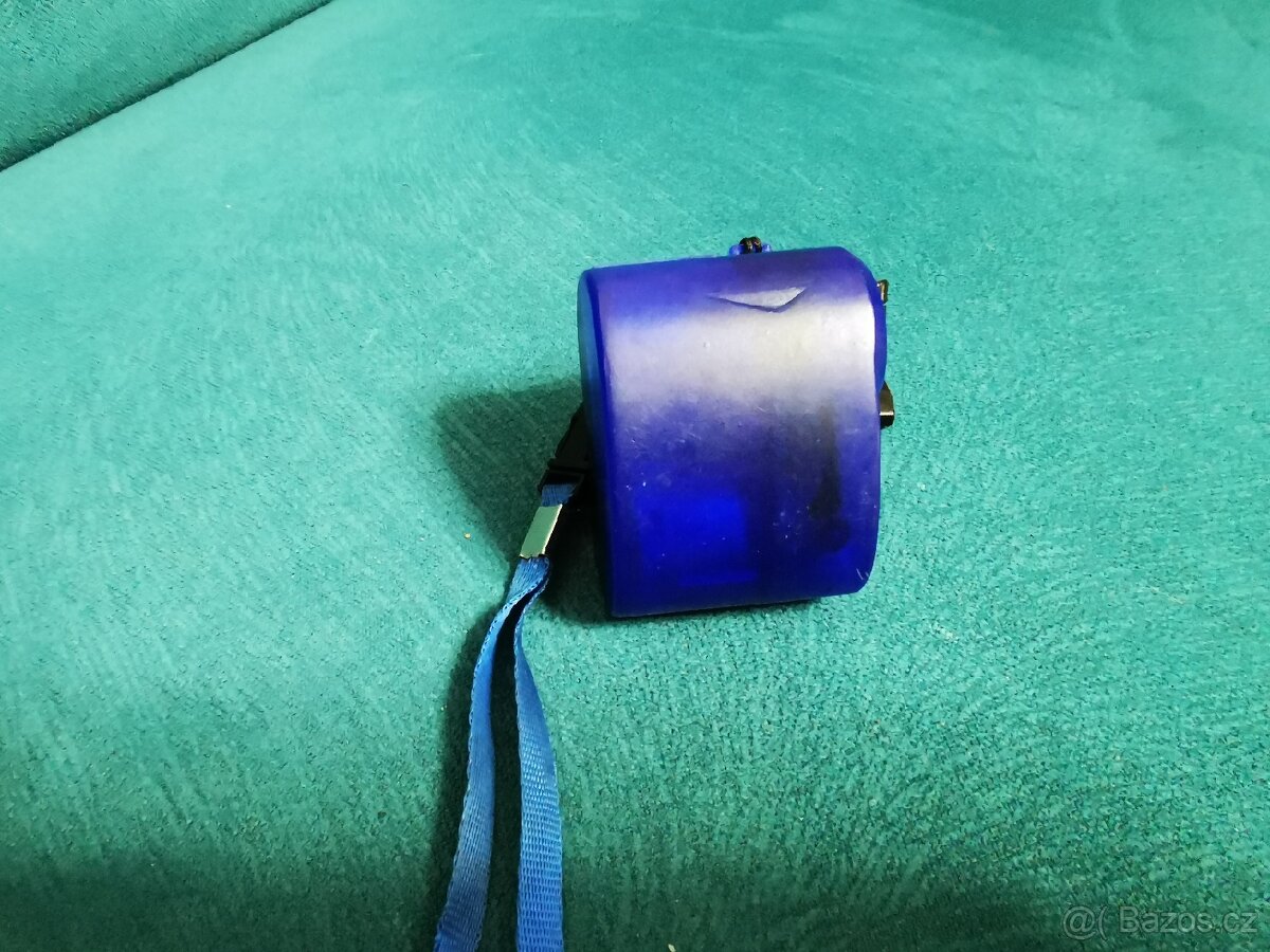 Ruční nouzová nabíječka USB pro mob.telefony - 11