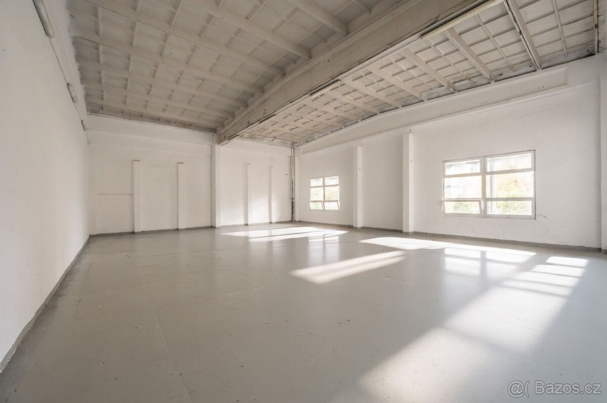 skladovací a výrobní prostor 1000-2000m2 - 11