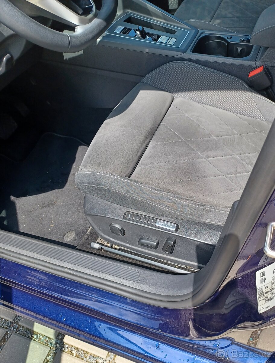 VW Golf 8 - VÝHODNÉ PŘENECHÁNÍ ÚVĚRU - 11