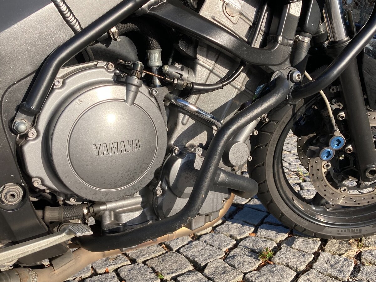 Yamaha TDM 900, r. v. 2009, najeto 50.500 km - 11