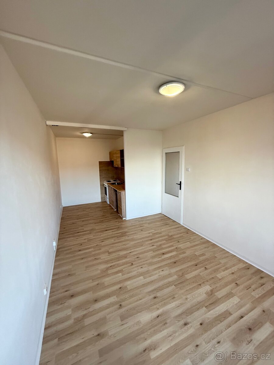 Pronájem zrekontruované 2kk, Kpt. Jaroše, Most - 11