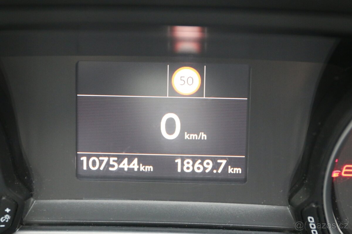 Peugeot 308 1.5 96KW,HDi Allure, TAŽNÉ - 11