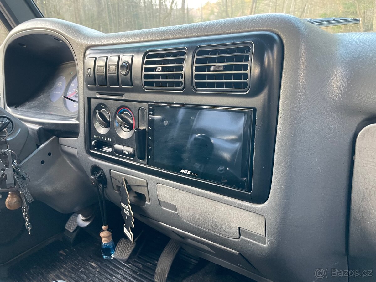 Prodám kia K2500 - 11