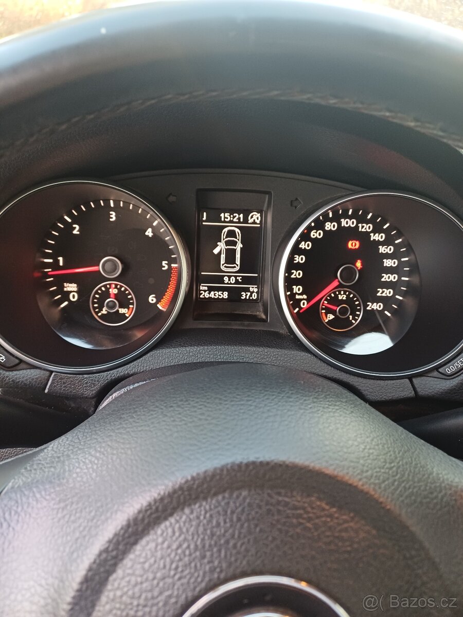 Prodám VW Golf 6 combi 1.6 TDI 77kw Highline dovoz z DE - 11