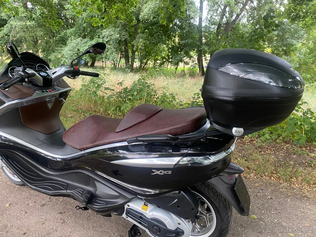 Piaggio X10 500 - 11