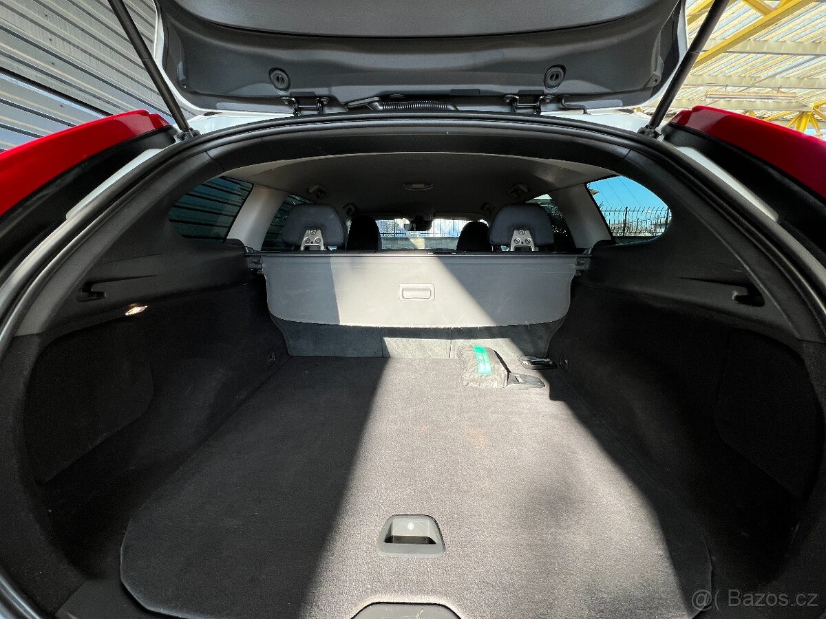 Volvo XC60 110 kW, 2.0 D3, BIXENON, NAVI - 11