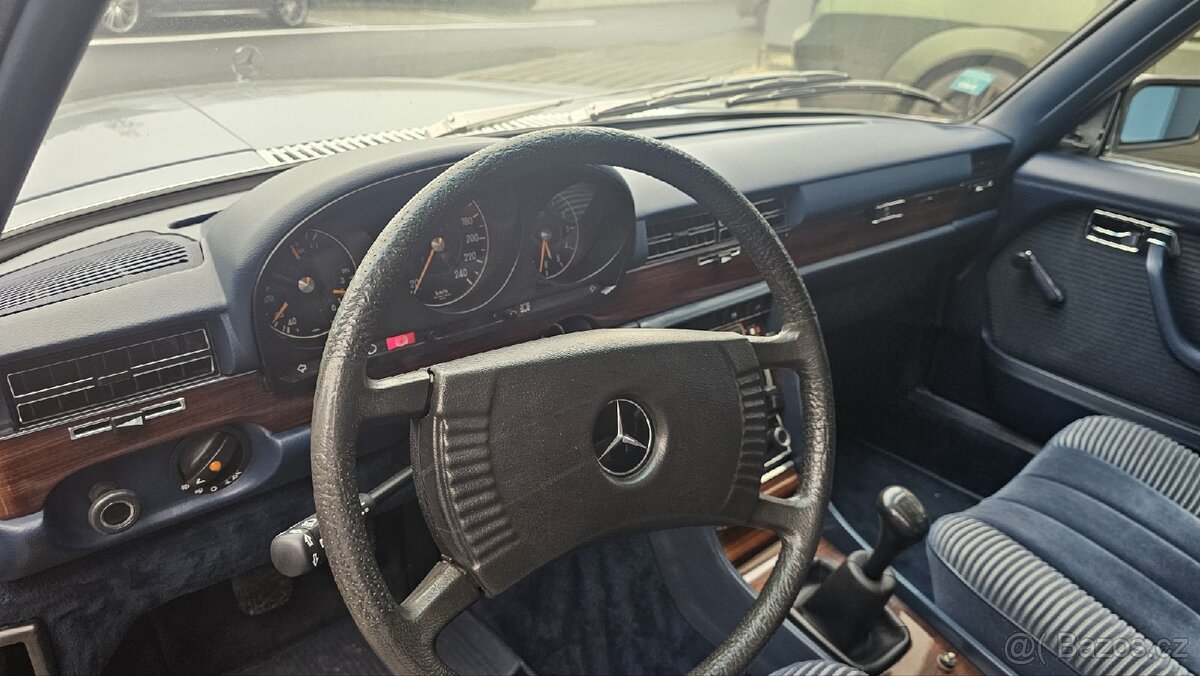 Mercedes w 116 280 se - 11