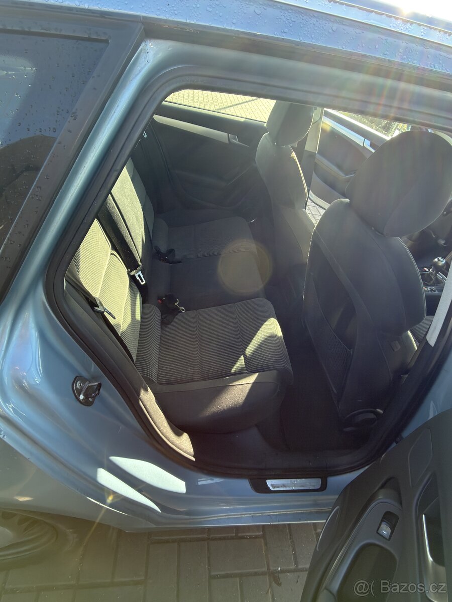 Audi a4 b8 2.0tdi nová Stk - 11