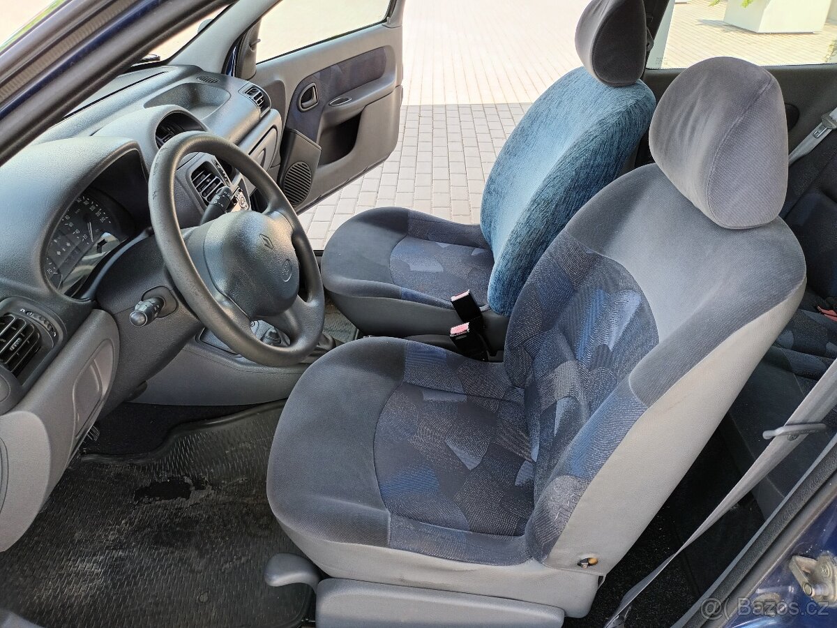 Renault Clio 1,2 i,43kw,ČR,1MAJ,KOLA - 11