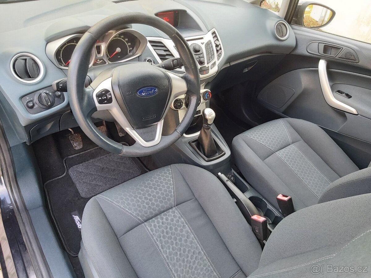 Ford Fiesta Titanium 1.4 71 kw, 128.000 km - 11