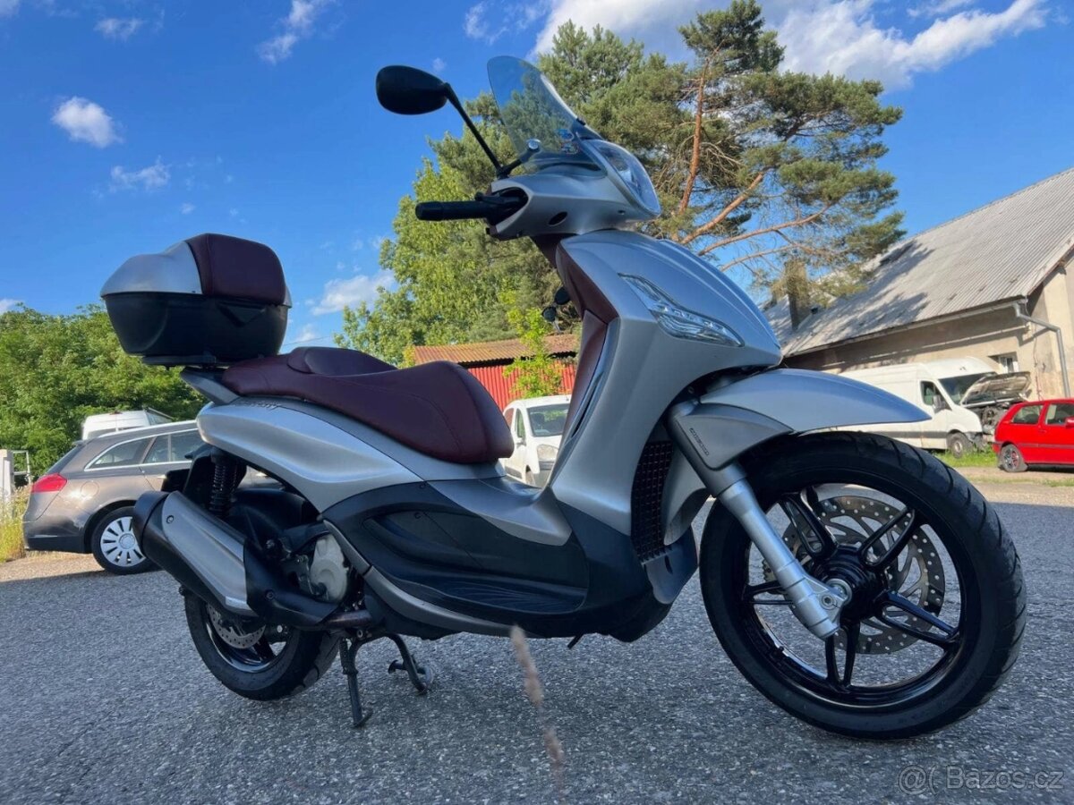 Piaggio Beverly 350 - 11