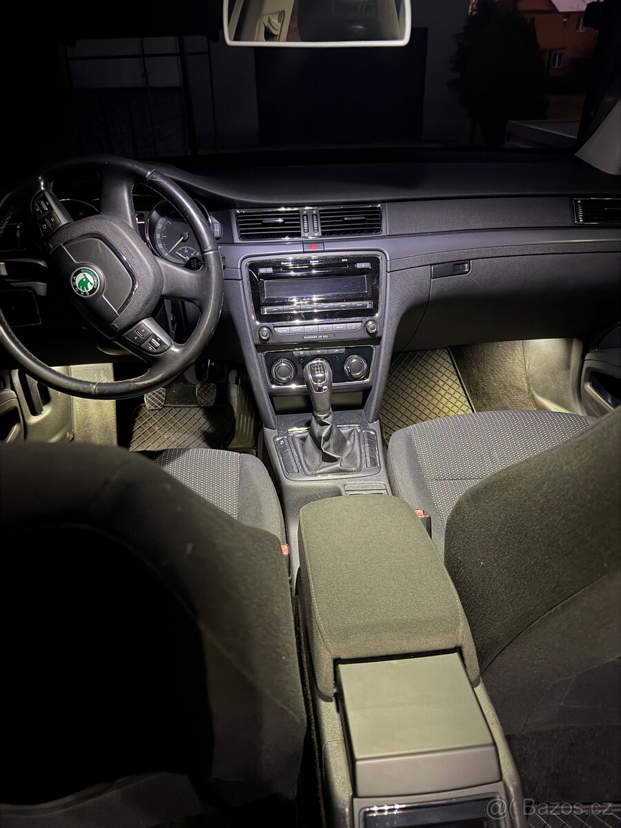 Škoda Superb combi 1.4tsi 92kw - 11