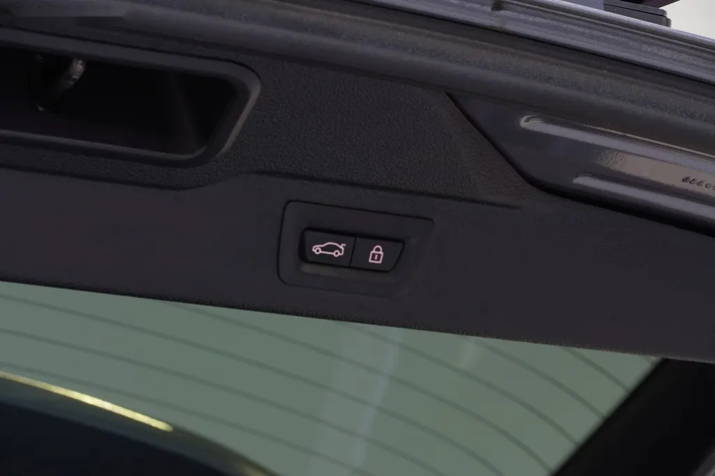 BMW X5, M50D,126000KM,HUD,PANO,SOFTCLO - 11