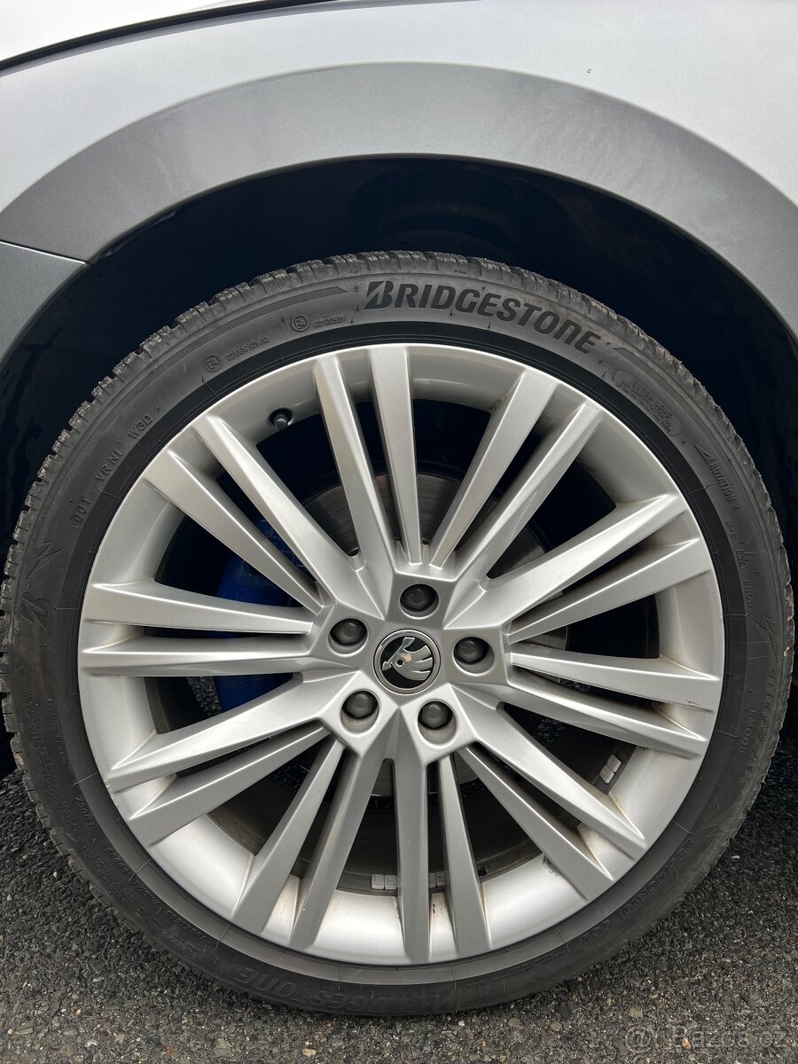 Škoda Superb 3 2.0 TSI 140kw rok 2022 - 11