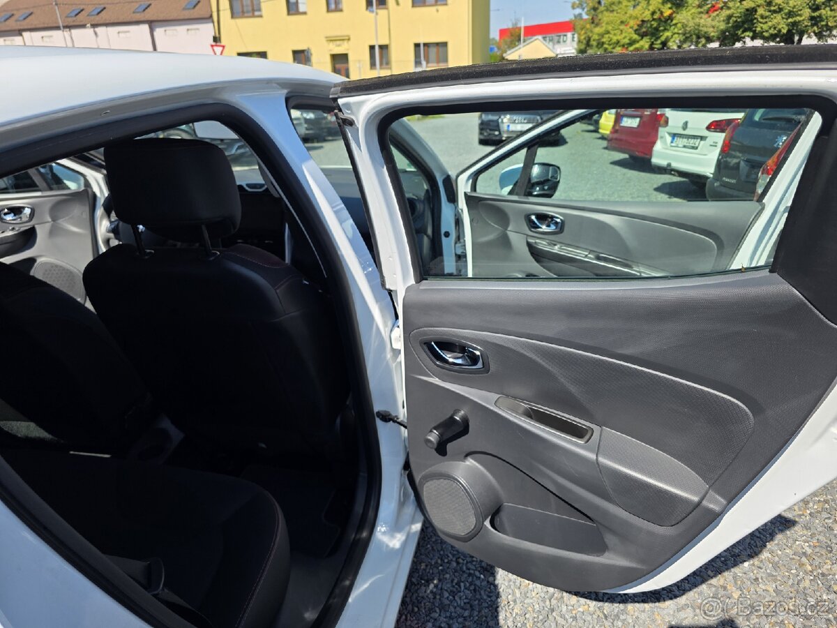 Renault Clio 1.5 DCI - 11