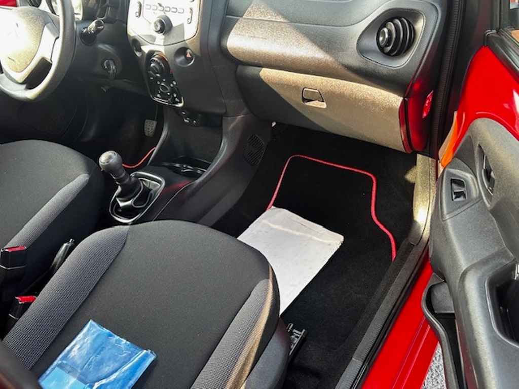 Citroen C1 1.0i, r.2017, servisní kniha, klima - 11