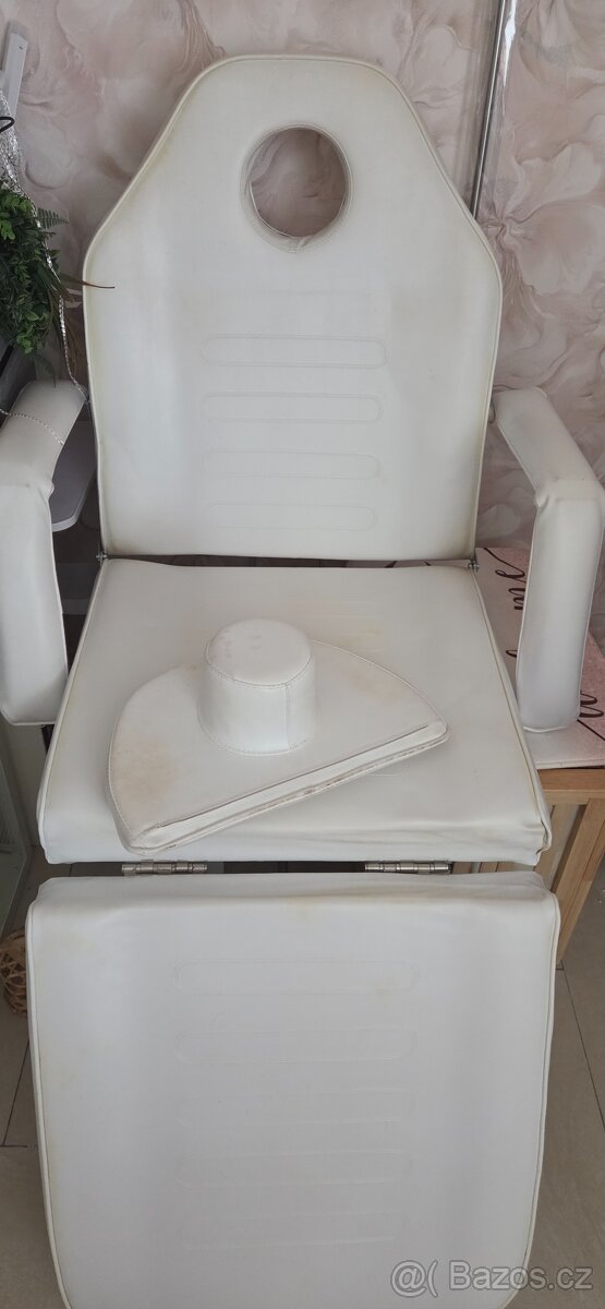 Kosmetické lehátko - 11