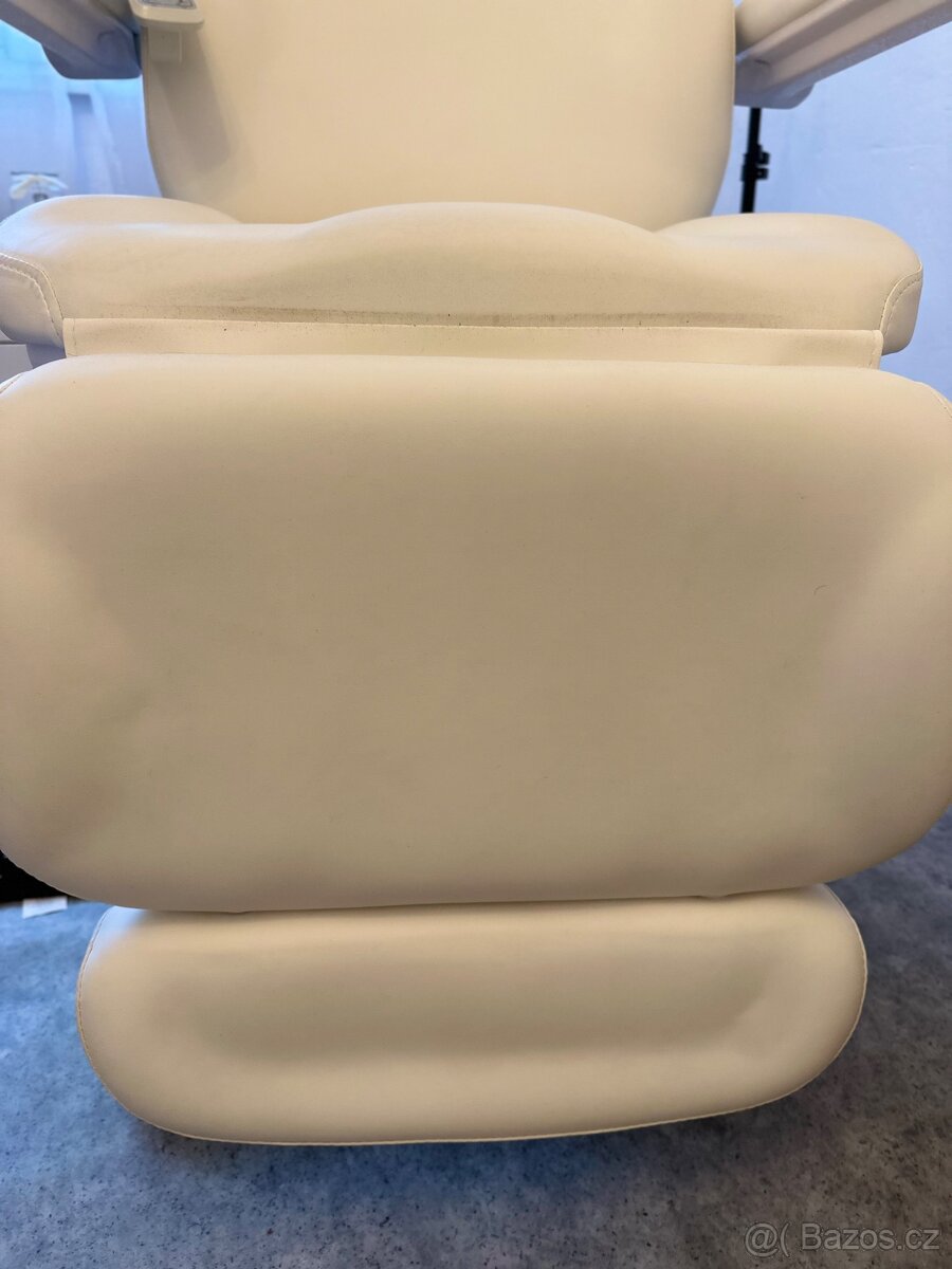 Elektrické kosmetické lehátko - 11