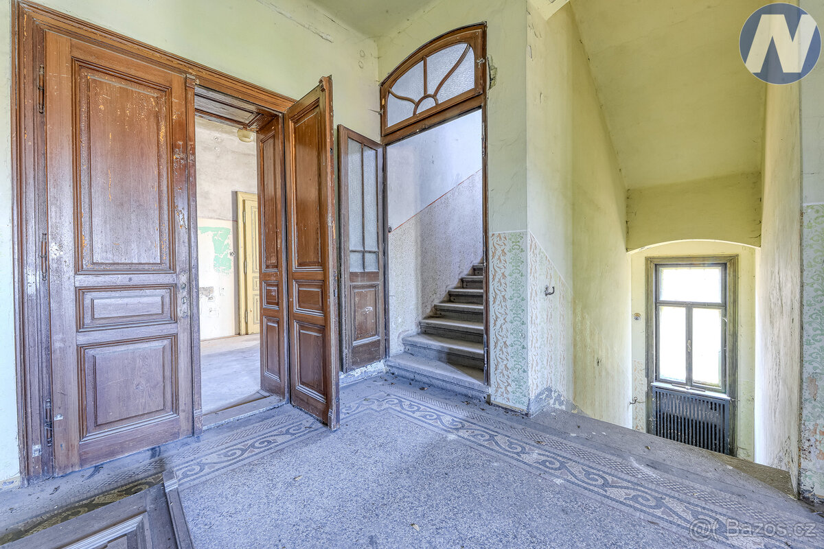 Bartošova vila – noblesní sídlo s rozmanitým potenciálem vyu - 11