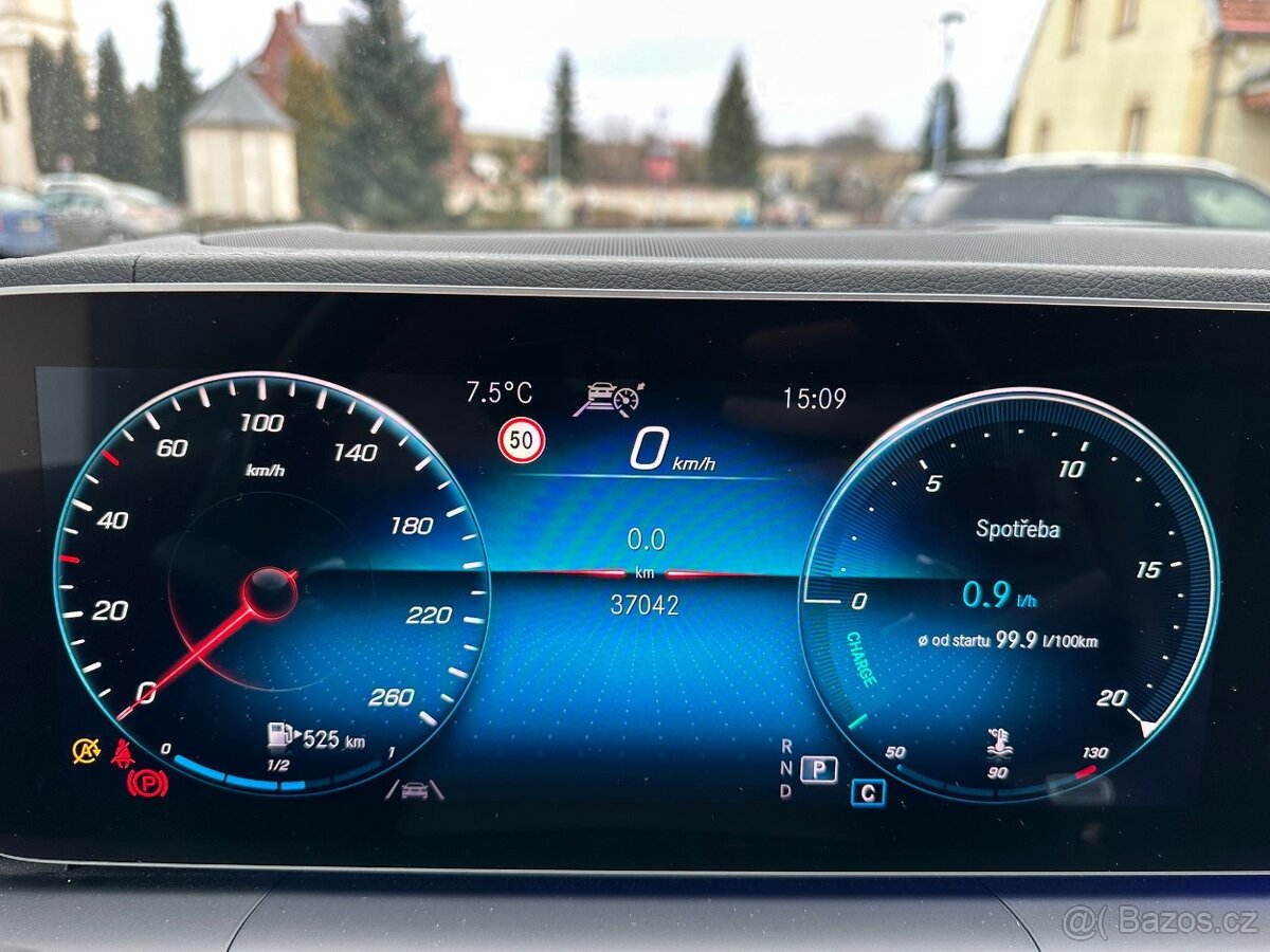 Mercedes-Benz 350d 4M kupé - 11