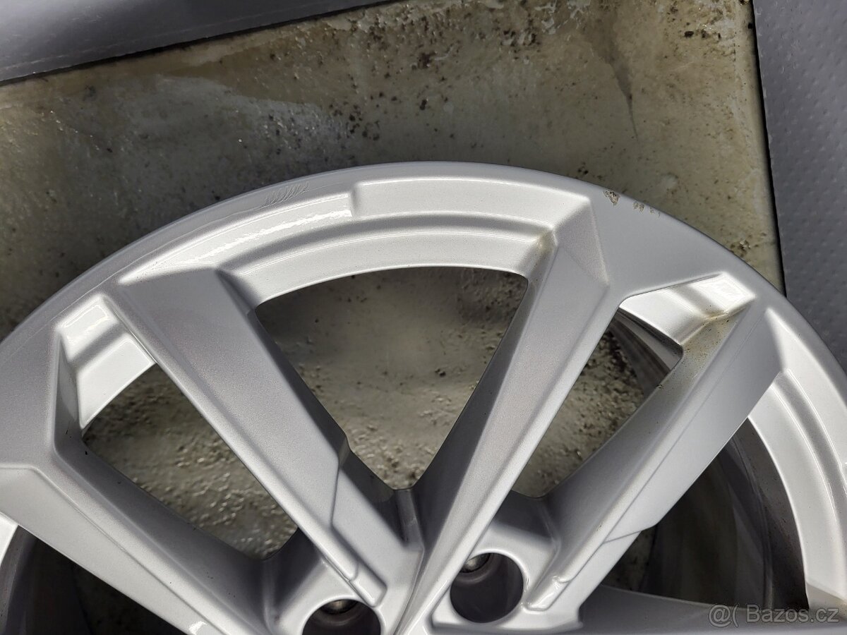 Originál 17" Audi A3 VW Škoda 5x112 - 11
