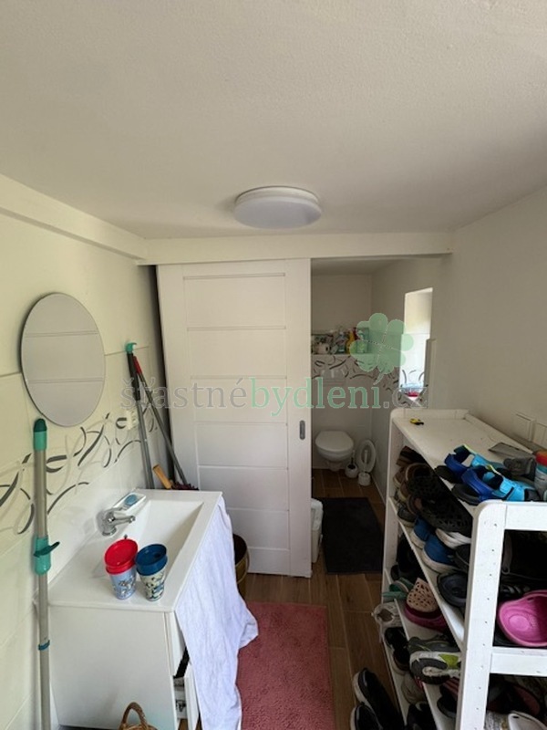 Pronajmu rodinný dům na krásném místě se zahradou vlastní vo - 11