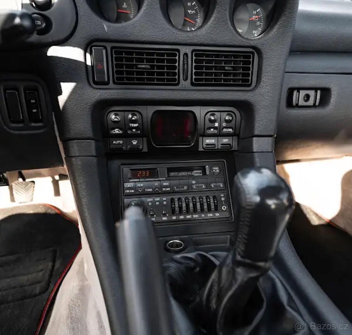 MITSUBISHI 3000 GT - 11