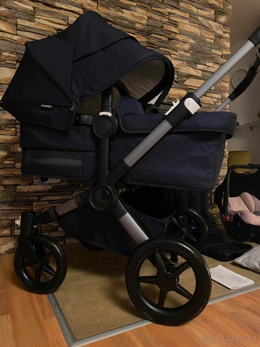 Aktuální model Bugaboo Donkey 5 Classic navy - 11