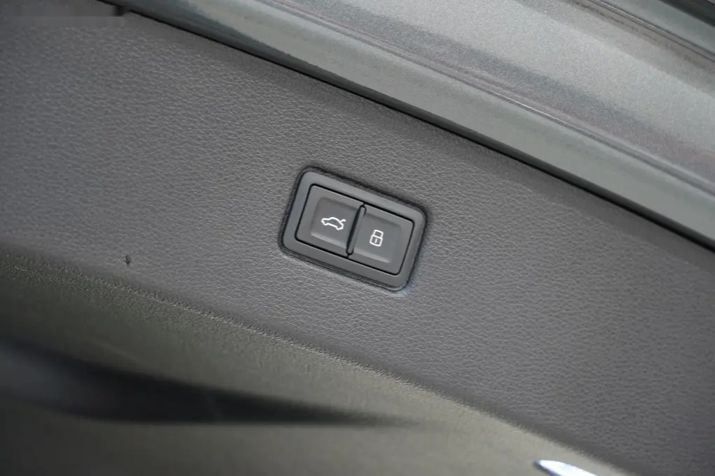 Audi Q7, 50TDI,S-LINE,NEZ.TOPENÍ,ČR,DPH - 11