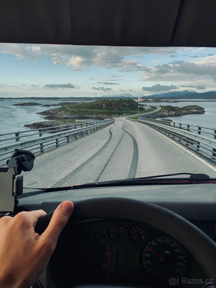 Obytná dodávka - Ford Transit L2H2 - 11