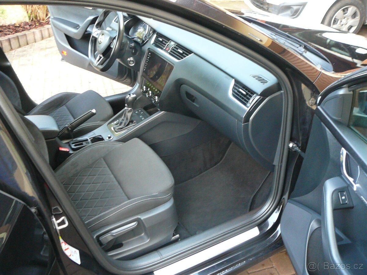 ŠKODA OCTAVIA RS 3 2.0 TDI 135KW DSG+F1 FULLLED NAV WEBASTO - 11