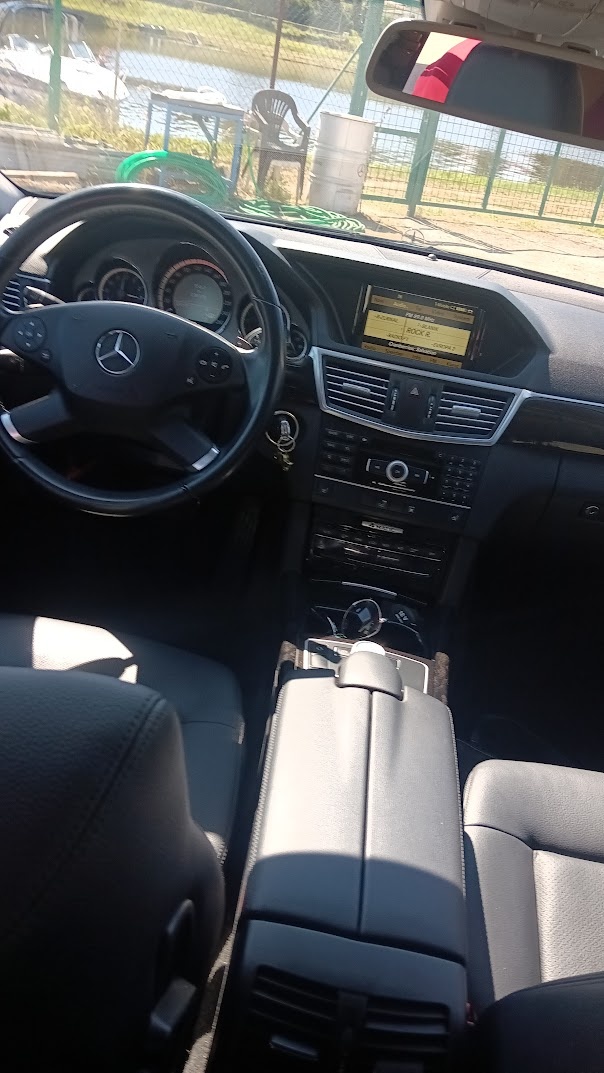 Mercedes E 350 4-matic Awantgarde - 11