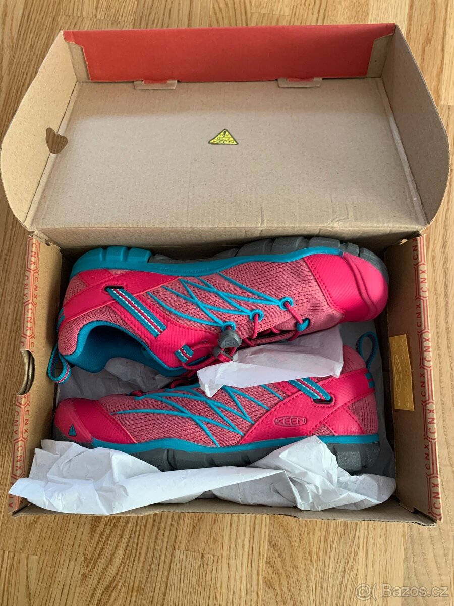 Dětská obuv KEEN CHANDLER CNX - NOVÉ vel. 37 - 11