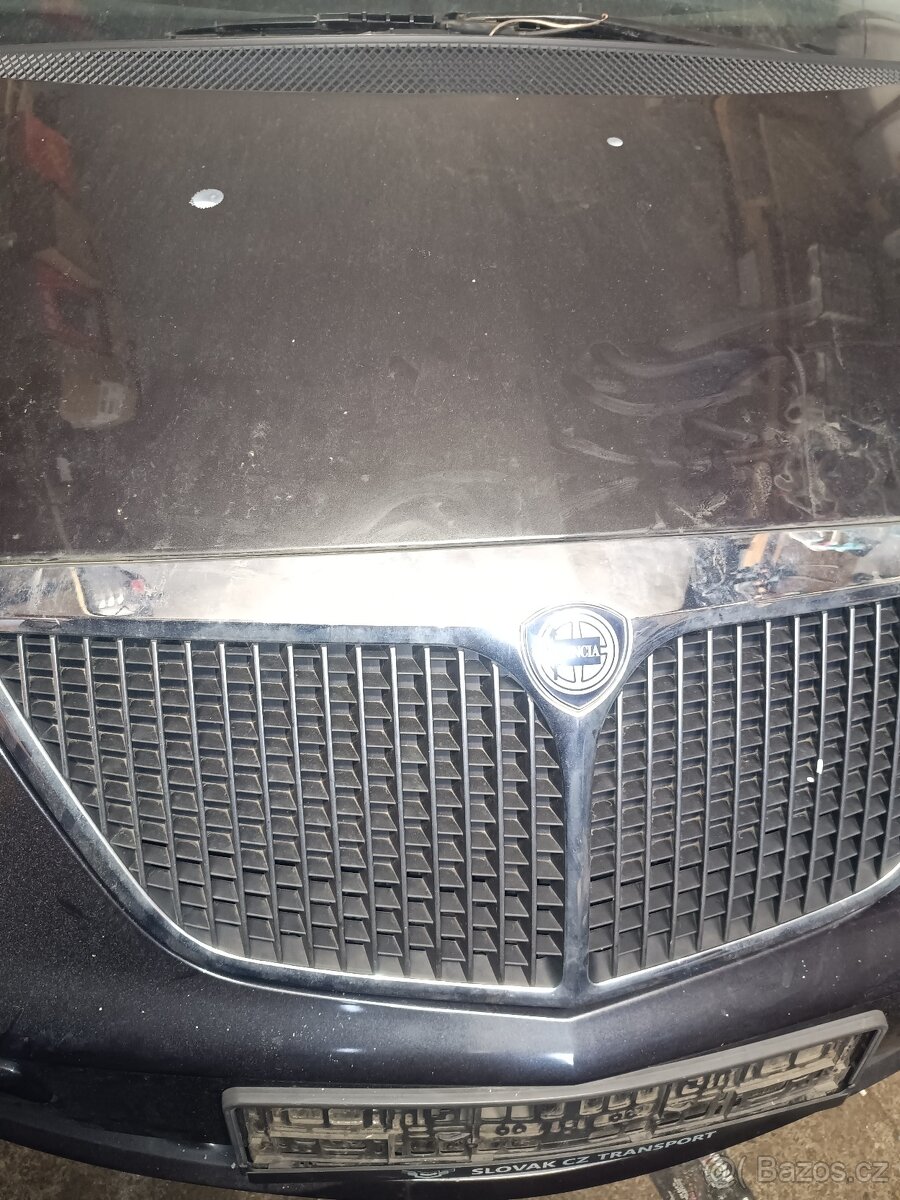 Lancia Phedra díly - 11