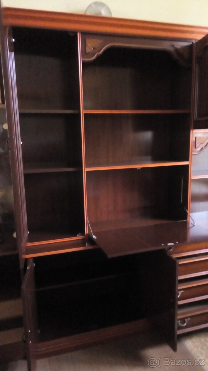 Prodám zakázkovou obývací stěnu - 11