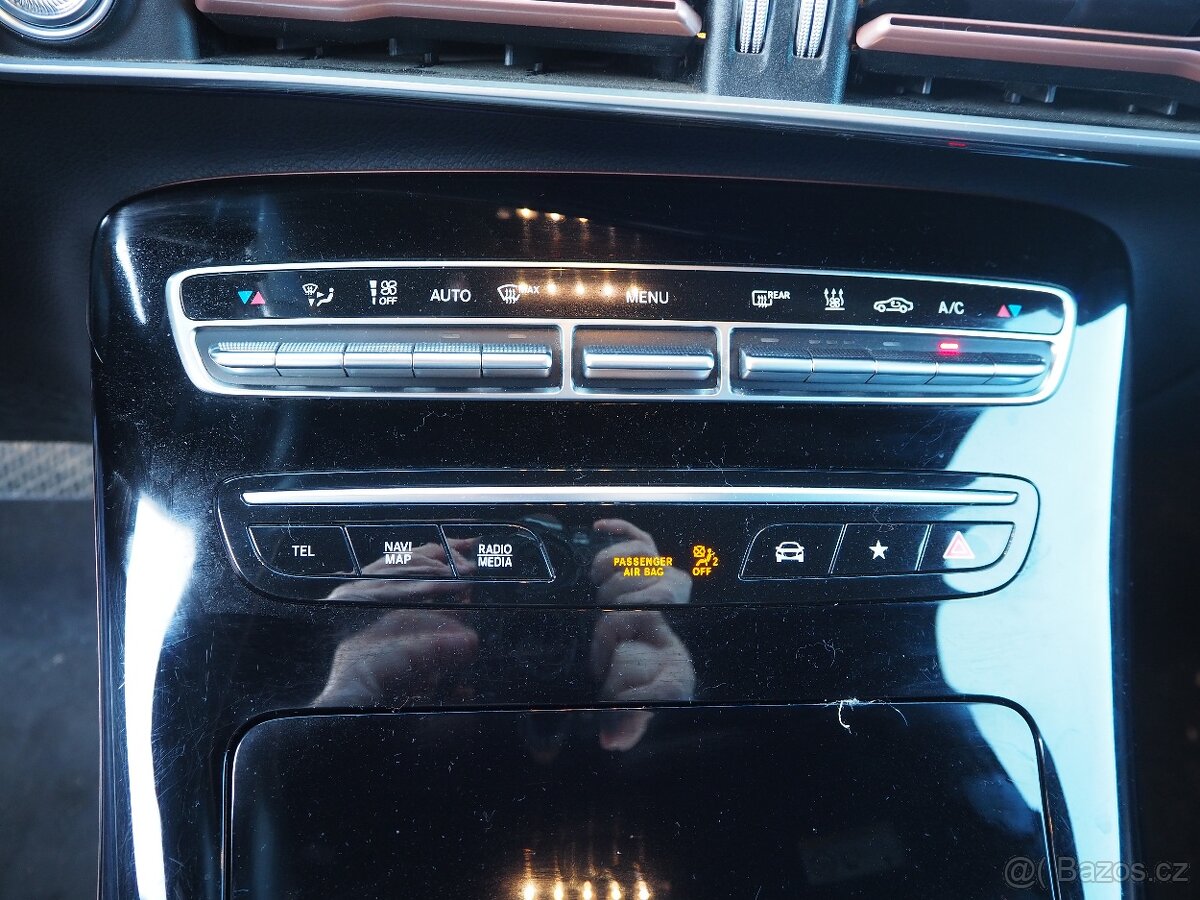 Mercedes-Benz EQC 400 4Matic - 11