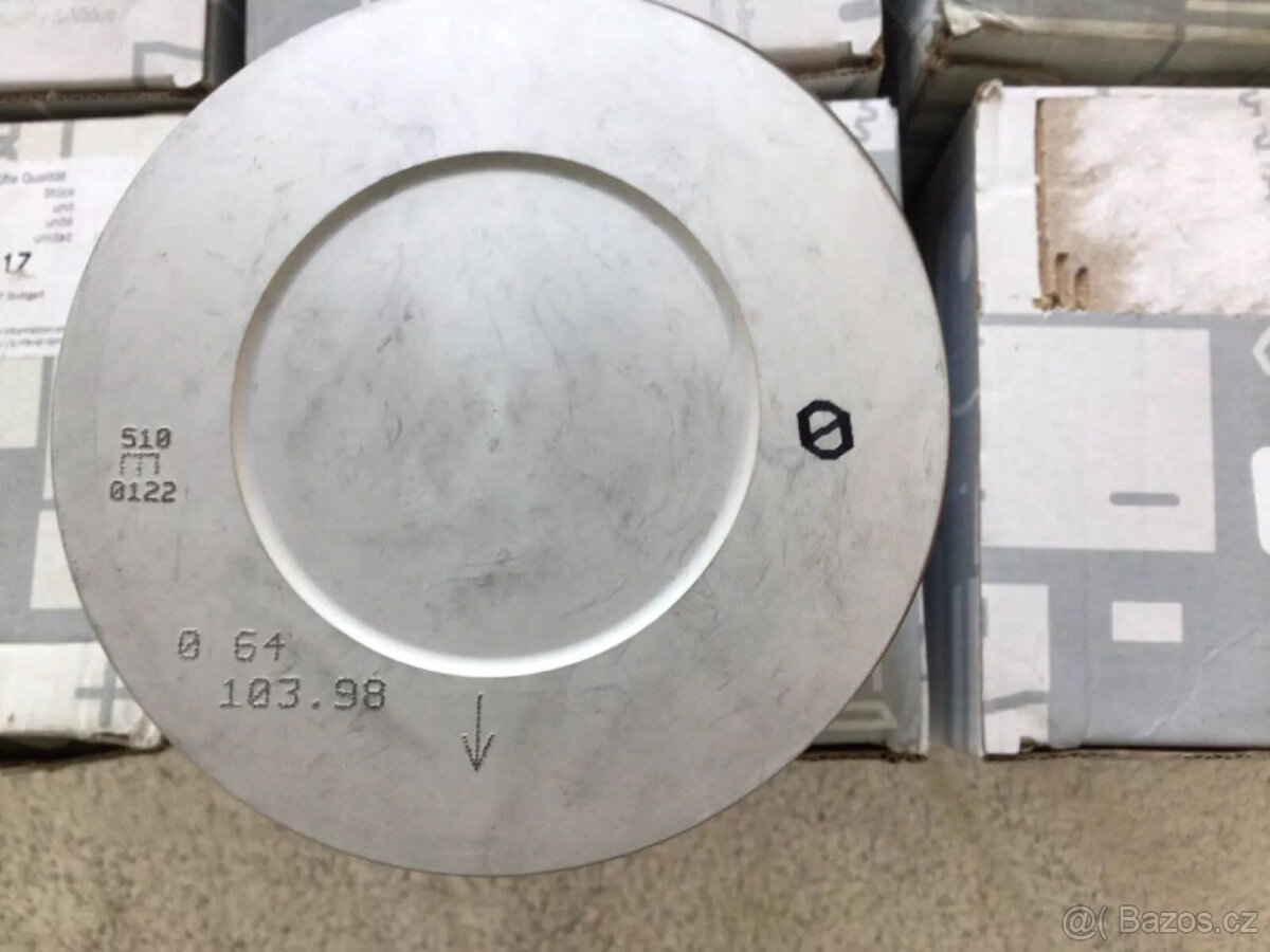 Mercedes W 109 300 SEL 6.3, W100, org.Mahle, 8 pístů 100 030 - 11