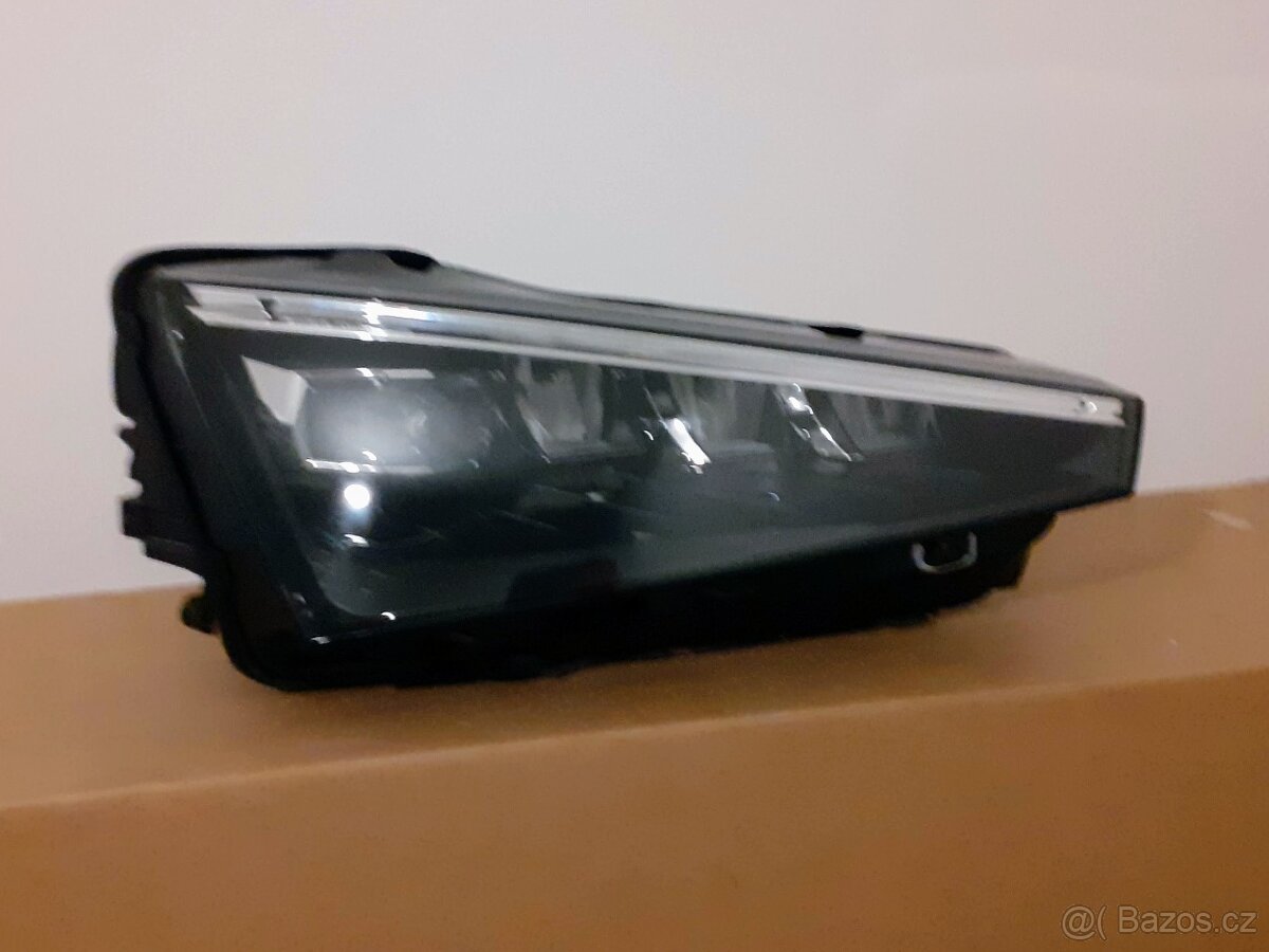 Škoda Scala pravé přední světlo LED 657941016A - 11