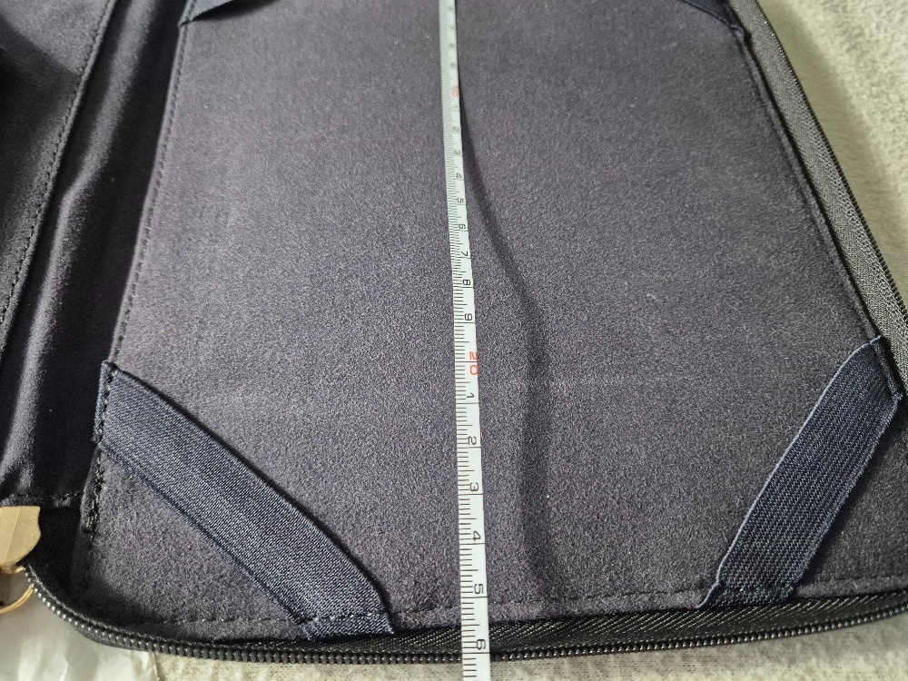 Tommy Hilfiger pouzdro na tablet - 11