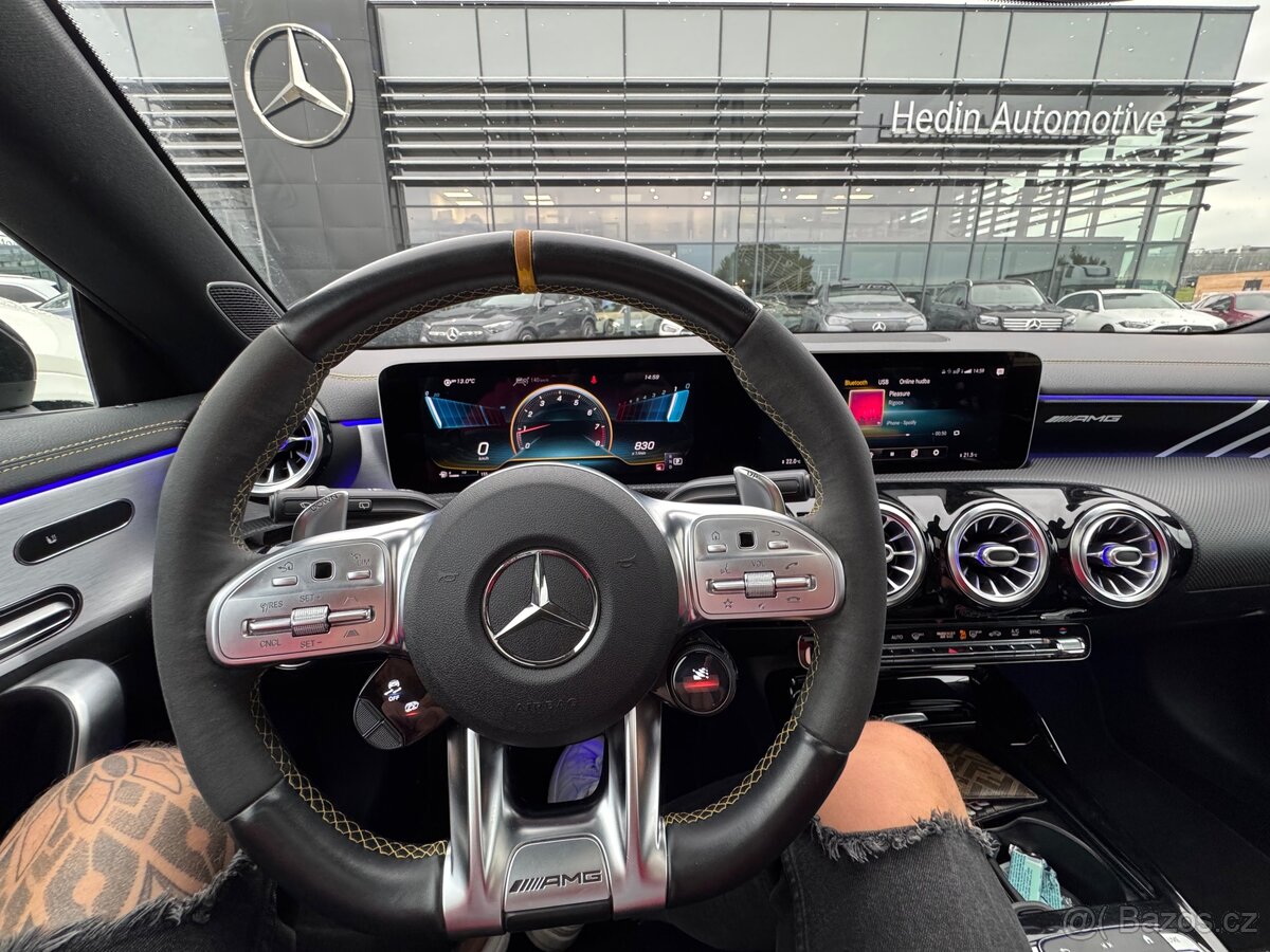 Mercedes Benz cla 45s amg - 11